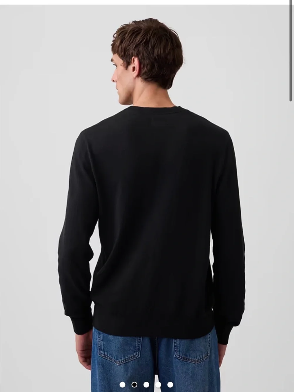 GAP Black Crewneck Sweater